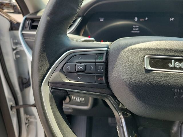 2022 Jeep Grand Cherokee L Laredo