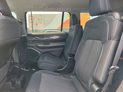 2022 Jeep Grand Cherokee L Laredo