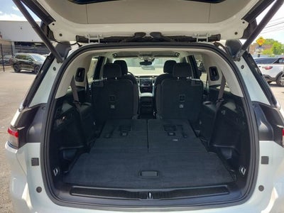 2022 Jeep Grand Cherokee L Laredo
