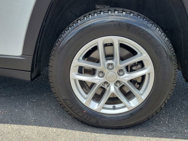 2022 Jeep Grand Cherokee L Laredo