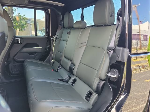 2025 Jeep Gladiator Mojave X