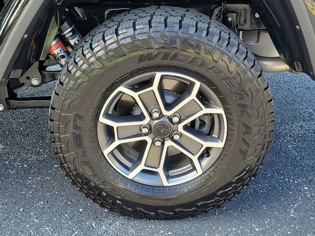 2025 Jeep Gladiator Mojave X