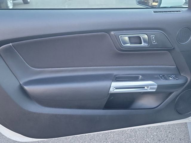 2022 Ford Mustang EcoBoost