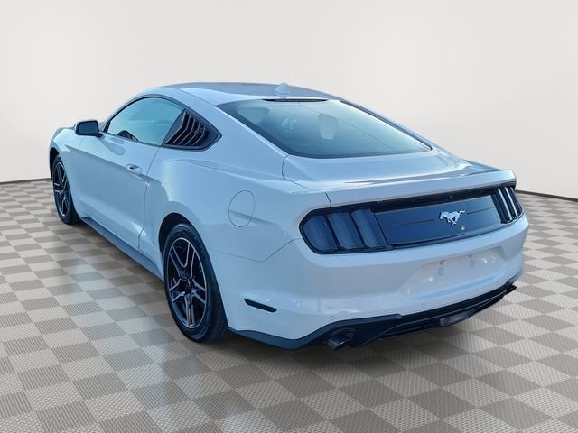 2022 Ford Mustang EcoBoost