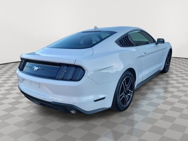 2022 Ford Mustang EcoBoost