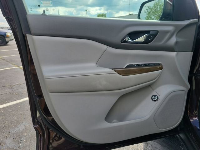 2017 GMC Acadia SLE