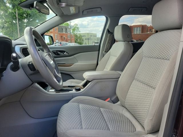 2017 GMC Acadia SLE
