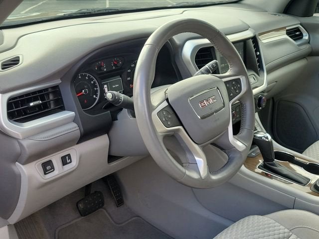 2017 GMC Acadia SLE