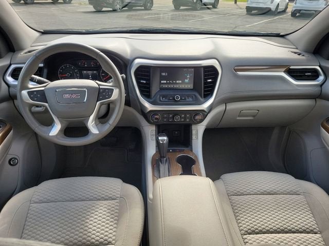 2017 GMC Acadia SLE