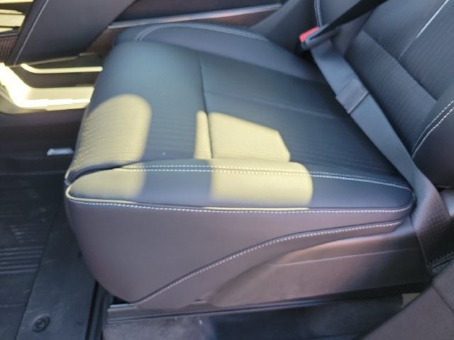 2027 Cadillac VISTIQ Luxury