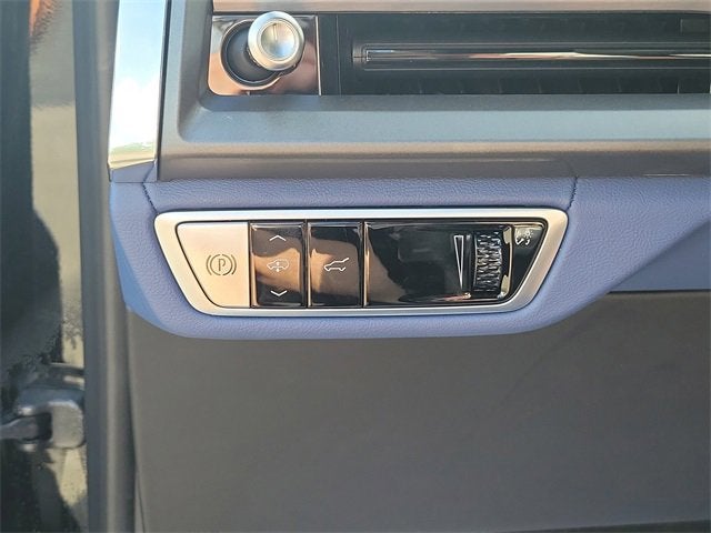 2026 Cadillac VISTIQ Premium Luxury