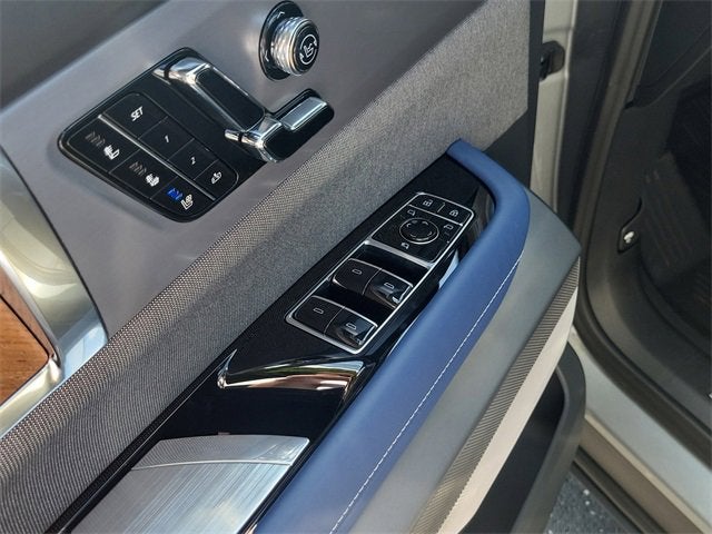 2026 Cadillac VISTIQ Premium Luxury