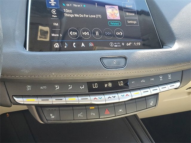 2022 Cadillac XT4 Premium Luxury