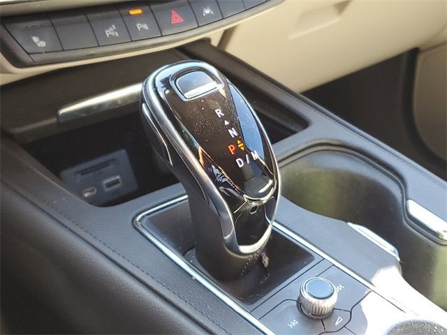 2022 Cadillac XT4 Premium Luxury