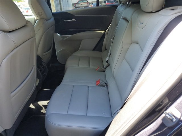 2022 Cadillac XT4 Premium Luxury