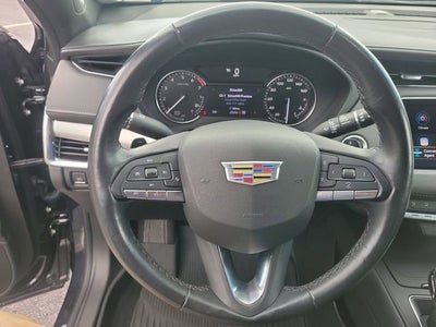 2023 Cadillac XT4 Premium Luxury