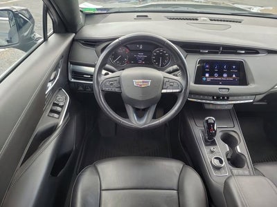 2023 Cadillac XT4 Premium Luxury