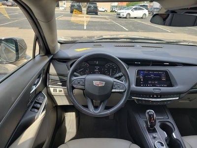 2023 Cadillac XT4 Premium Luxury
