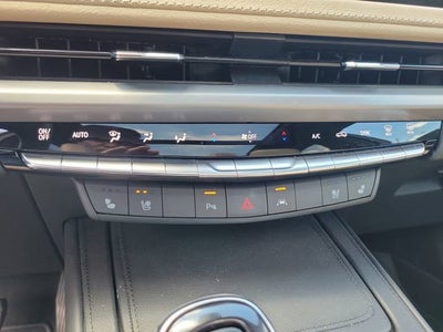 2024 Cadillac XT4 Premium Luxury