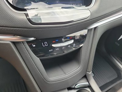 2026 Cadillac XT5 Luxury