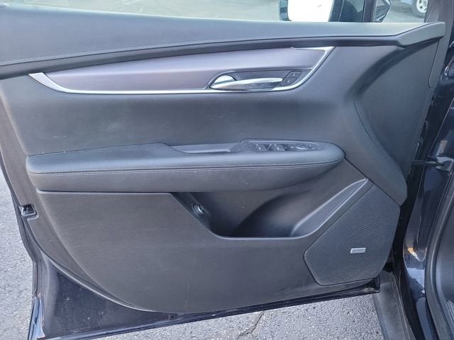 2022 Cadillac XT5 Luxury