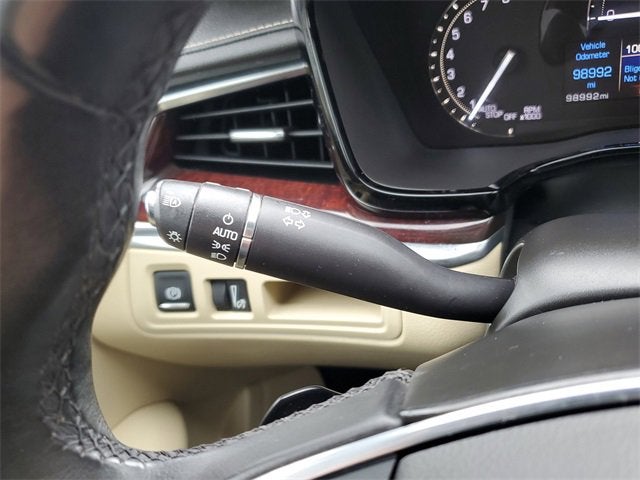 2017 Cadillac XT5 Luxury FWD