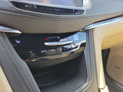 2017 Cadillac XT5 Luxury FWD