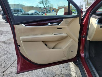 2017 Cadillac XT5 Luxury FWD