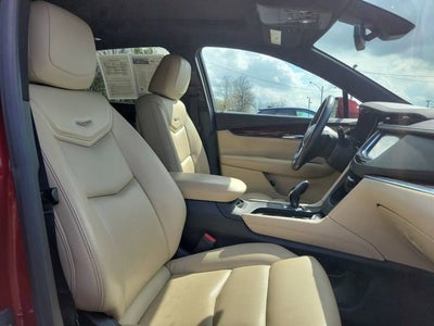 2017 Cadillac XT5 Luxury FWD