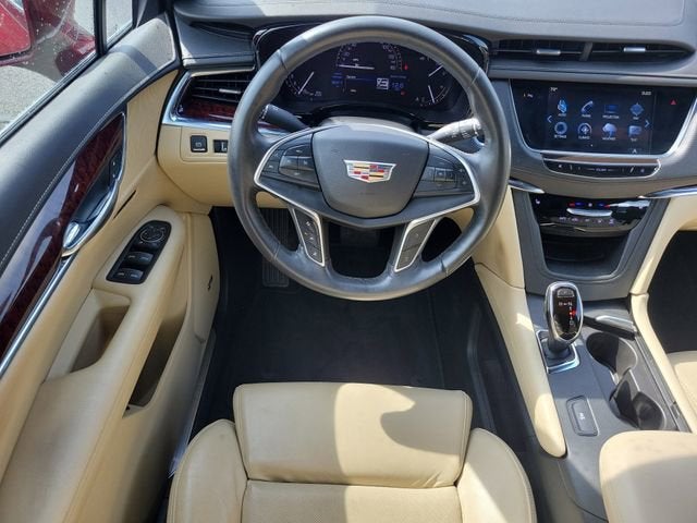 2017 Cadillac XT5 Luxury FWD