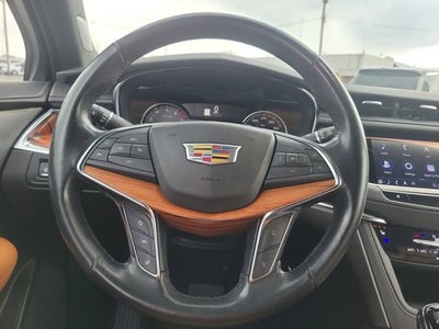 2023 Cadillac XT5 Premium Luxury