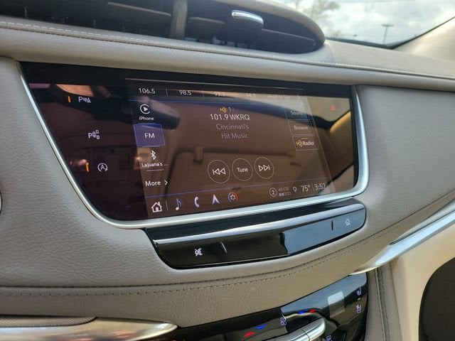 2022 Cadillac XT5 Premium Luxury