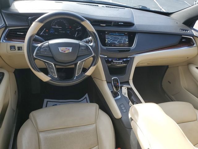 2018 Cadillac XT5 Luxury AWD