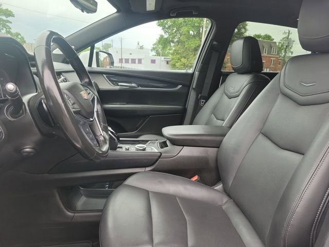 2022 Cadillac XT5 Premium Luxury