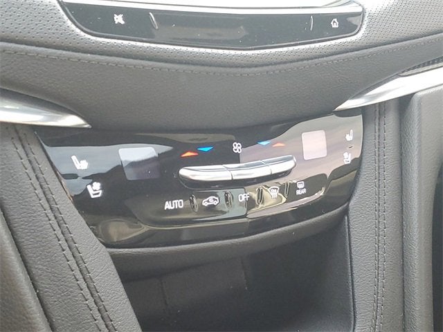 2022 Cadillac XT5 Sport