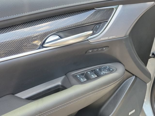 2024 Cadillac XT5 Sport