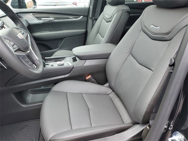 2025 Cadillac XT5 Sport