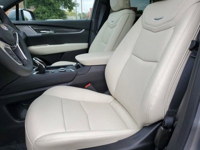 2025 Cadillac XT5 Sport