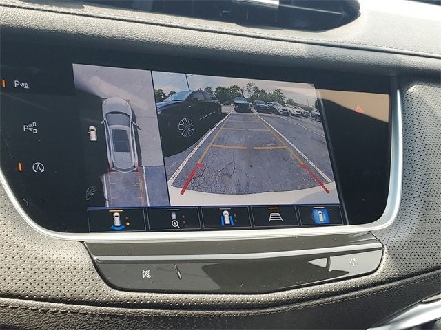 2025 Cadillac XT5 Sport