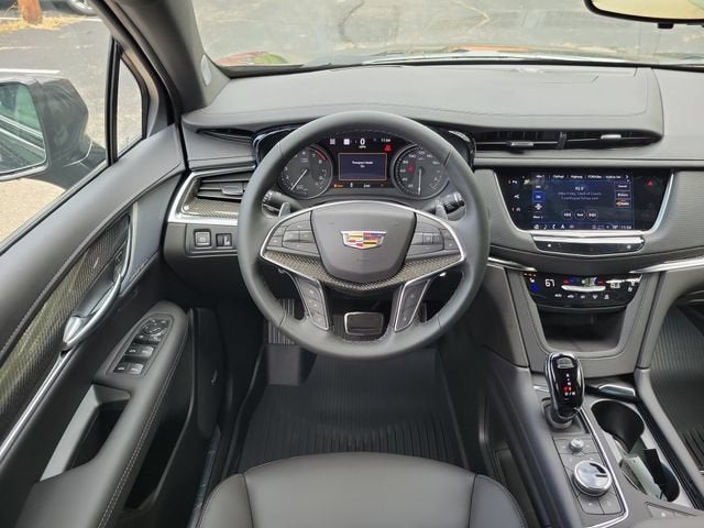 2026 Cadillac XT5 Sport