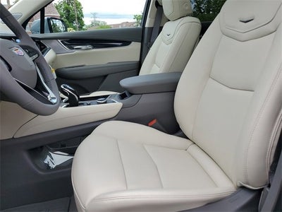 2025 Cadillac XT6 Premium Luxury