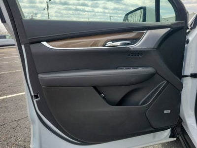 2025 Cadillac XT6 Sport
