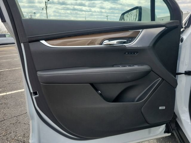 2025 Cadillac XT6 Sport