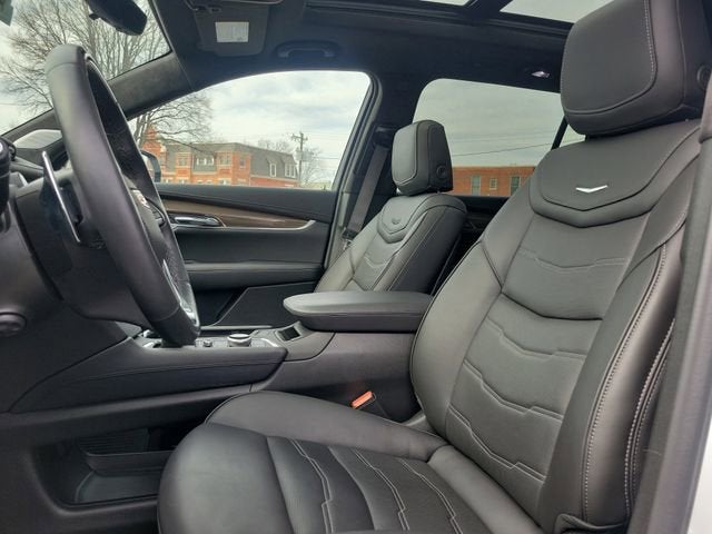 2025 Cadillac XT6 Sport