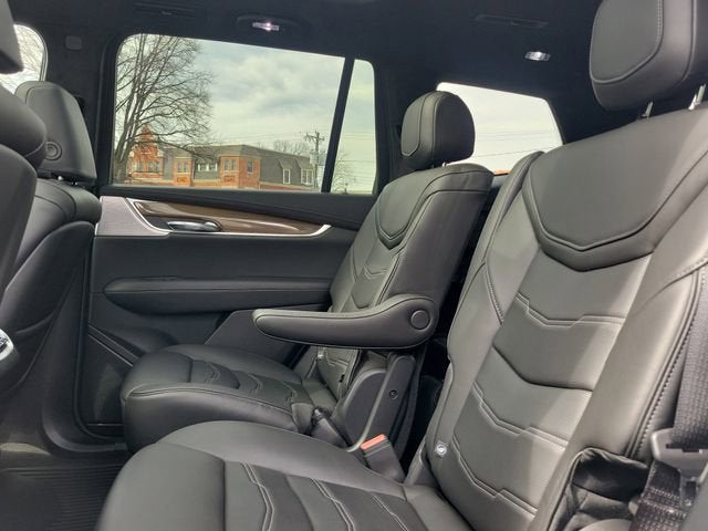 2025 Cadillac XT6 Sport