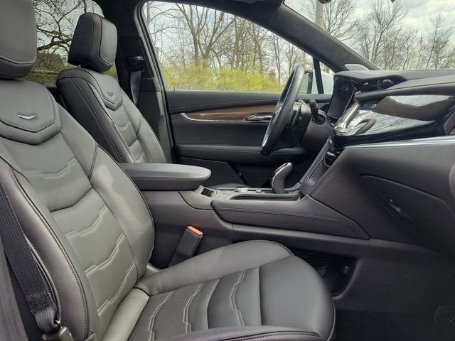 2025 Cadillac XT6 Sport