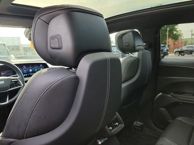 2024 Cadillac LYRIQ Luxury 1