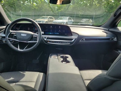 2024 Cadillac LYRIQ Luxury 1