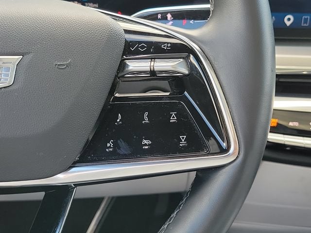 2024 Cadillac LYRIQ Luxury 1