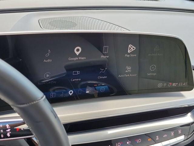2024 Cadillac LYRIQ Luxury 1